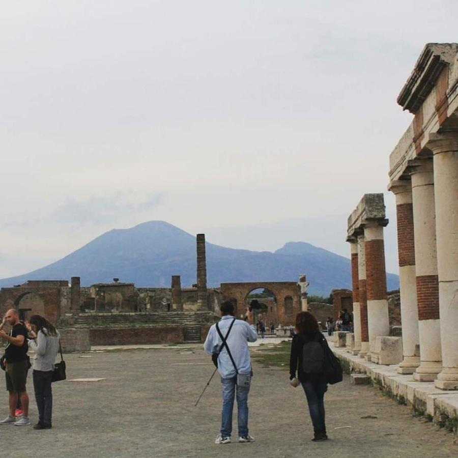 B&B Le Ali Del Sogno Pompei Exterior photo